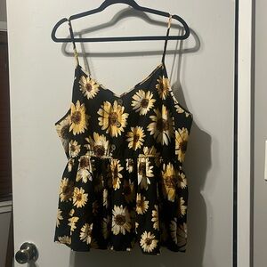 NWOT Shein SunFlower Tank Top